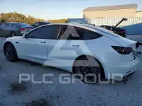 2021 Tesla Model 3 фото