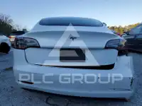2021 Tesla Model 3 фото