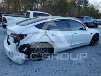 2021 Tesla Model 3 фото