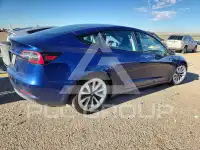 2021 Tesla Model 3 фото