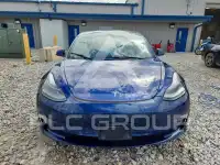 2021 Tesla Model 3 фото