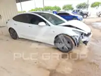 2021 Tesla Model 3 фото