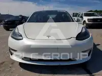 2021 Tesla Model 3 фото