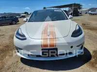 2021 Tesla Model 3 фото