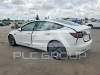 2021 Tesla Model 3 фото