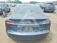2021 Tesla Model 3 фото