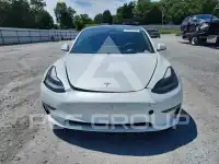 2021 Tesla Model 3 фото