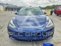 2021 Tesla Model 3 фото