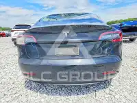 2021 Tesla Model 3 фото