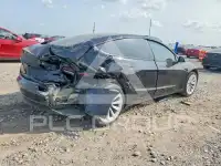 2021 Tesla Model 3 фото