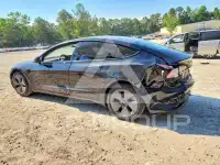 2021 Tesla Model 3 фото