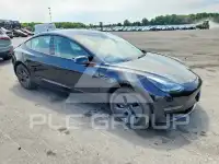 2021 Tesla Model 3 photo