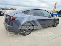 2021 Tesla Model 3 фото