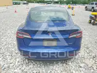 2021 Tesla Model 3 фото