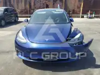 2021 Tesla Model 3 фото