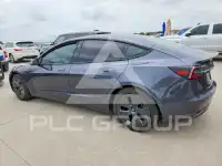 2021 Tesla Model 3 фото