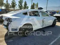 2021 Tesla Model 3 фото