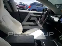 2021 Tesla Model 3 фото