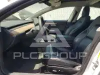 2021 Tesla Model 3 фото