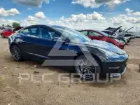 2021 Tesla Model 3 фото