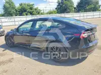 2021 Tesla Model 3 фото