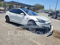 2021 Tesla Model 3 фото