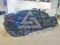 2021 Tesla Model 3 фото