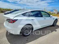 2021 Tesla Model 3 фото