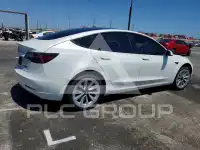 2021 Tesla Model 3 фото