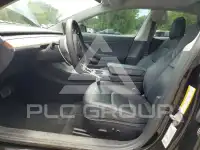 2021 Tesla Model 3 фото