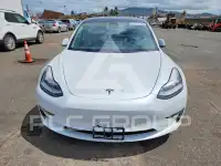 2021 Tesla Model 3 фото