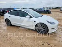 2021 Tesla Model 3 фото