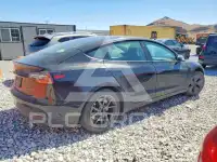 2021 Tesla Model 3 фото