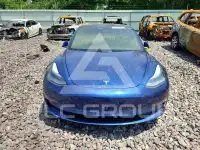 2021 Tesla Model 3 фото