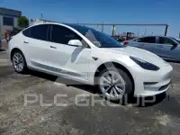 2021 Tesla Model 3 фото