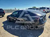 2021 Tesla Model 3 фото