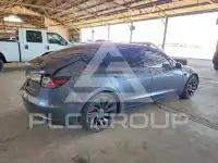 2021 Tesla Model 3 фото