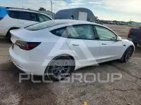 2021 Tesla Model 3 фото