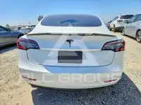 2021 Tesla Model 3 photo