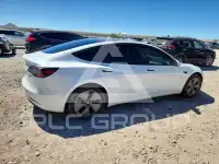 2021 Tesla Model 3 photo
