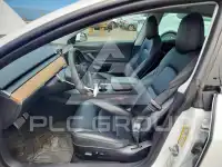 2021 Tesla Model 3 фото