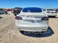 2021 Tesla Model 3 photo