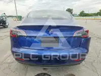 2021 Tesla Model 3 фото