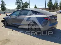 2021 Tesla Model 3 фото