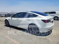 2021 Tesla Model 3 фото
