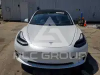 2021 Tesla Model 3 фото