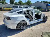2021 Tesla Model 3 фото