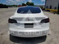 2021 Tesla Model 3 фото