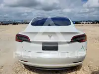 2021 Tesla Model 3 photo