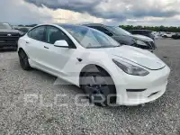 2021 Tesla Model 3 фото